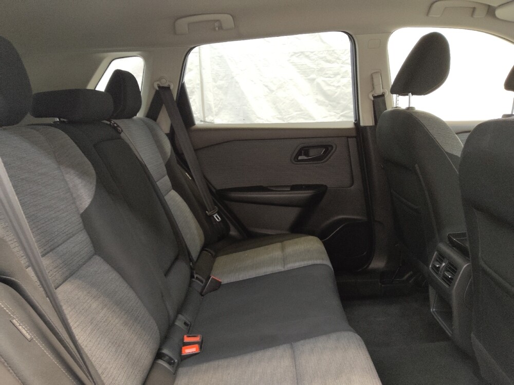 2021 Nissan Rogue in Fairfield, OH 45014 - 18112785 19