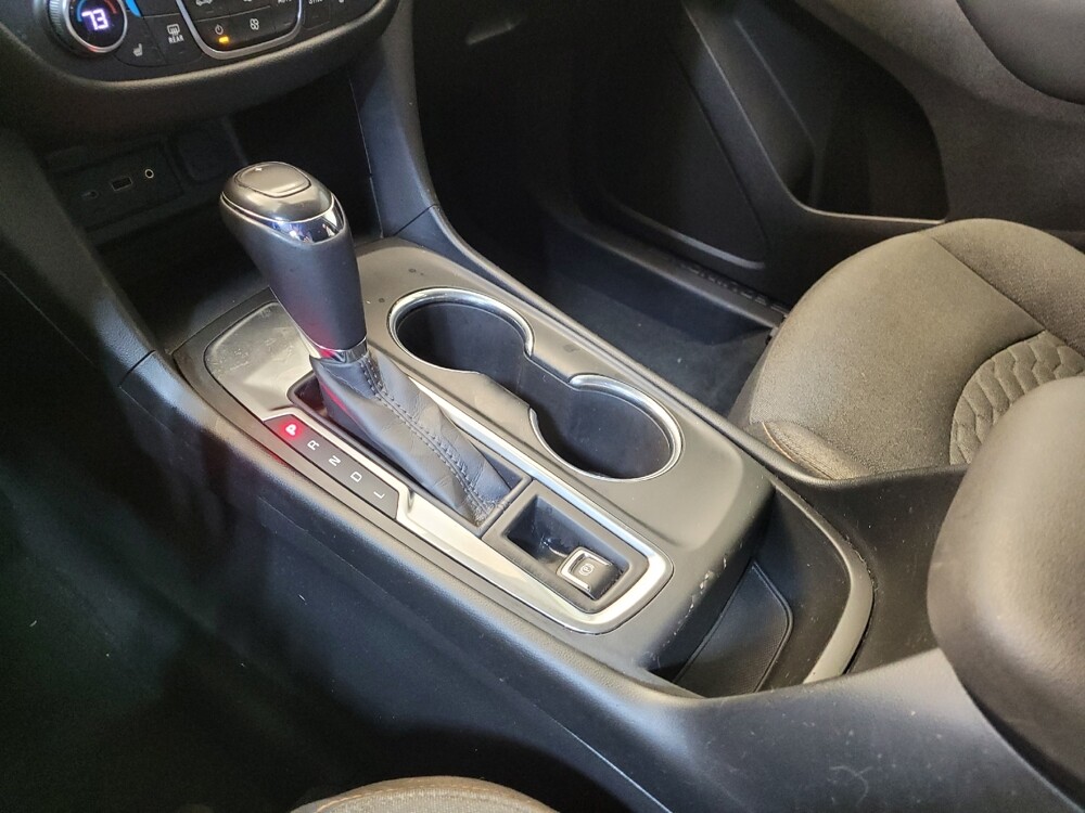 2019 Chevrolet Equinox in Fairfield, OH 45014 - 18112786 26