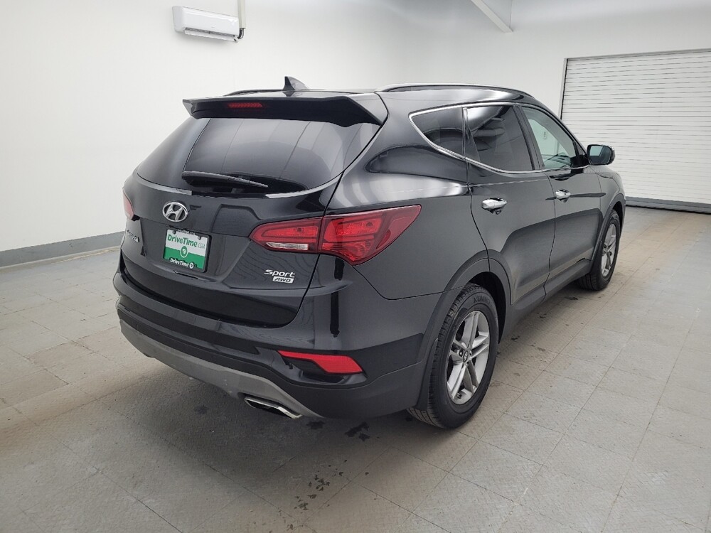 2018 Hyundai Santa Fe in Miamisburg, OH 45342 - 18112787 9