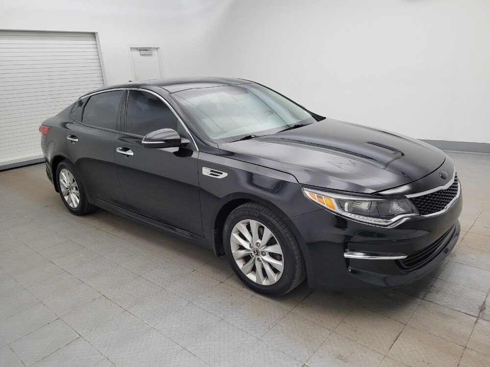 2018 Kia Optima in Columbus, OH 43228 - 18112788 11