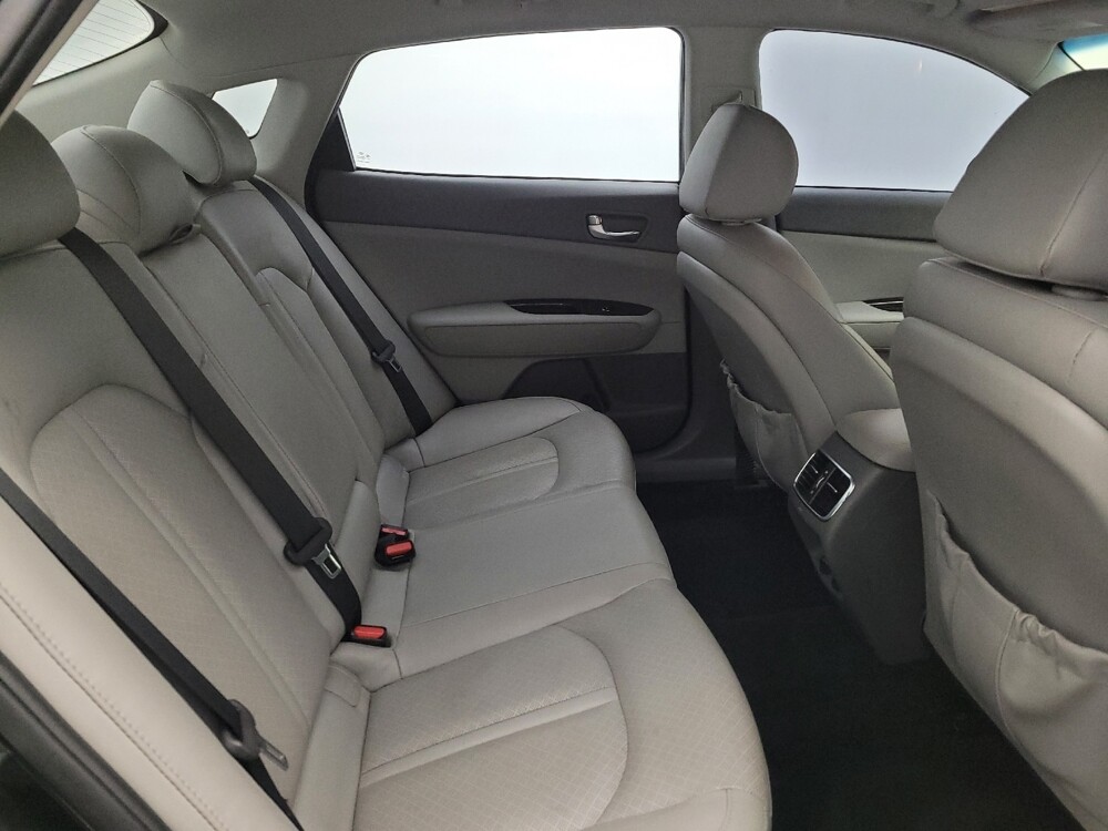 2018 Kia Optima in Columbus, OH 43228 - 18112788 19