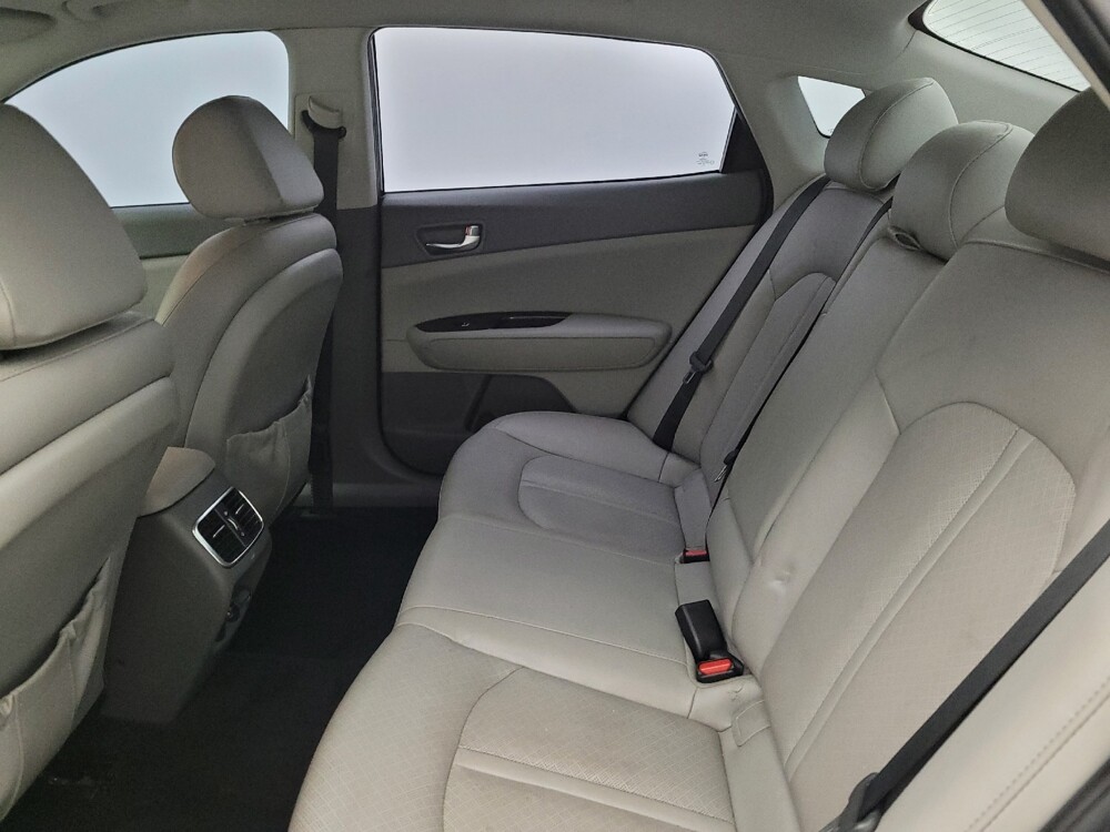 2018 Kia Optima in Columbus, OH 43228 - 18112788 18