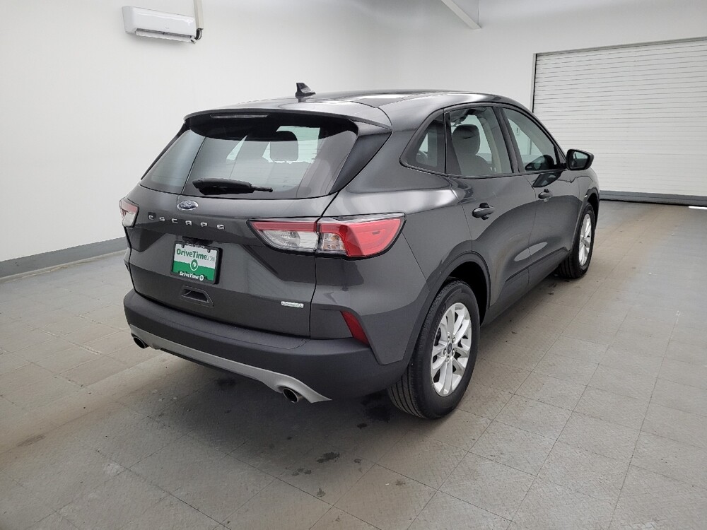 2020 Ford Escape in Miamisburg, OH 45342 - 18112791 9