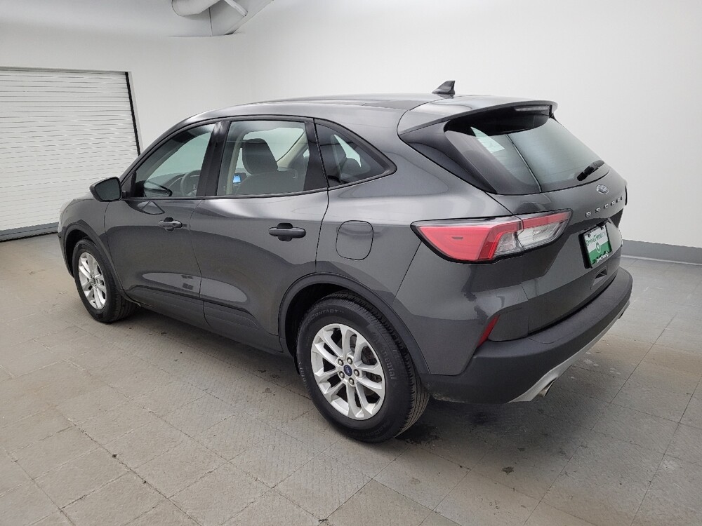 2020 Ford Escape in Miamisburg, OH 45342 - 18112791 3