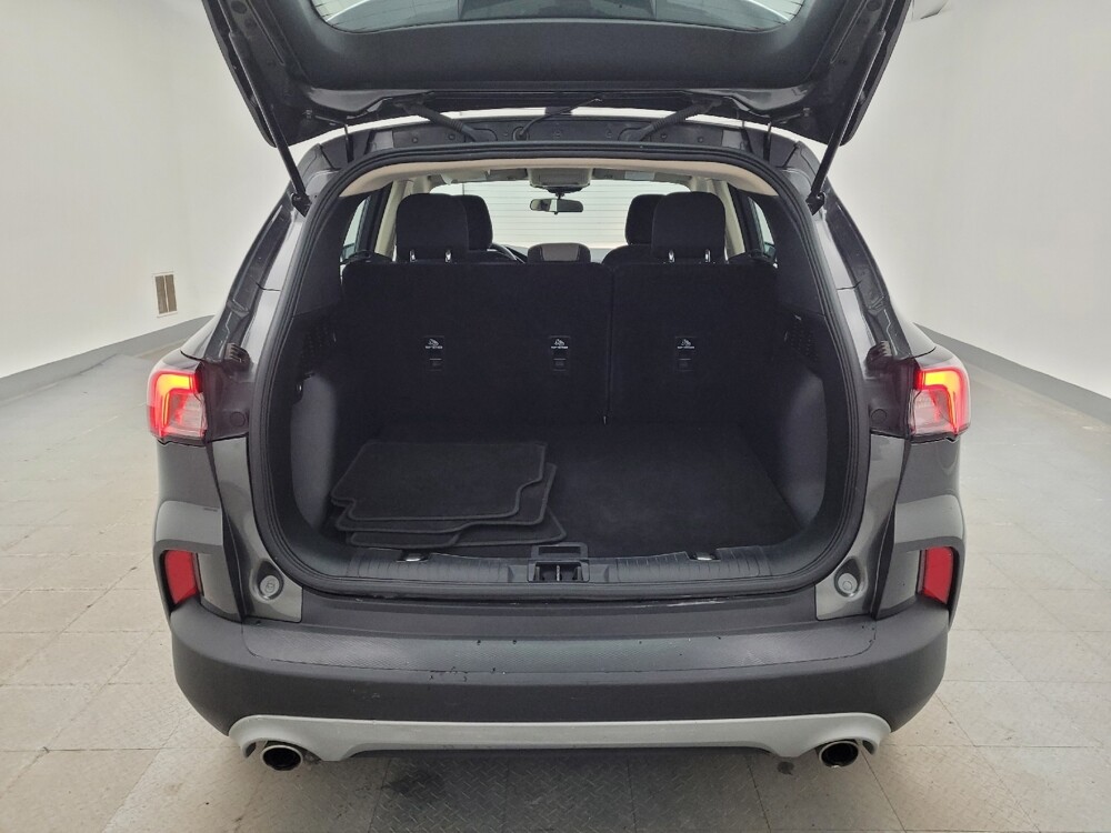 2020 Ford Escape in Miamisburg, OH 45342 - 18112791 29