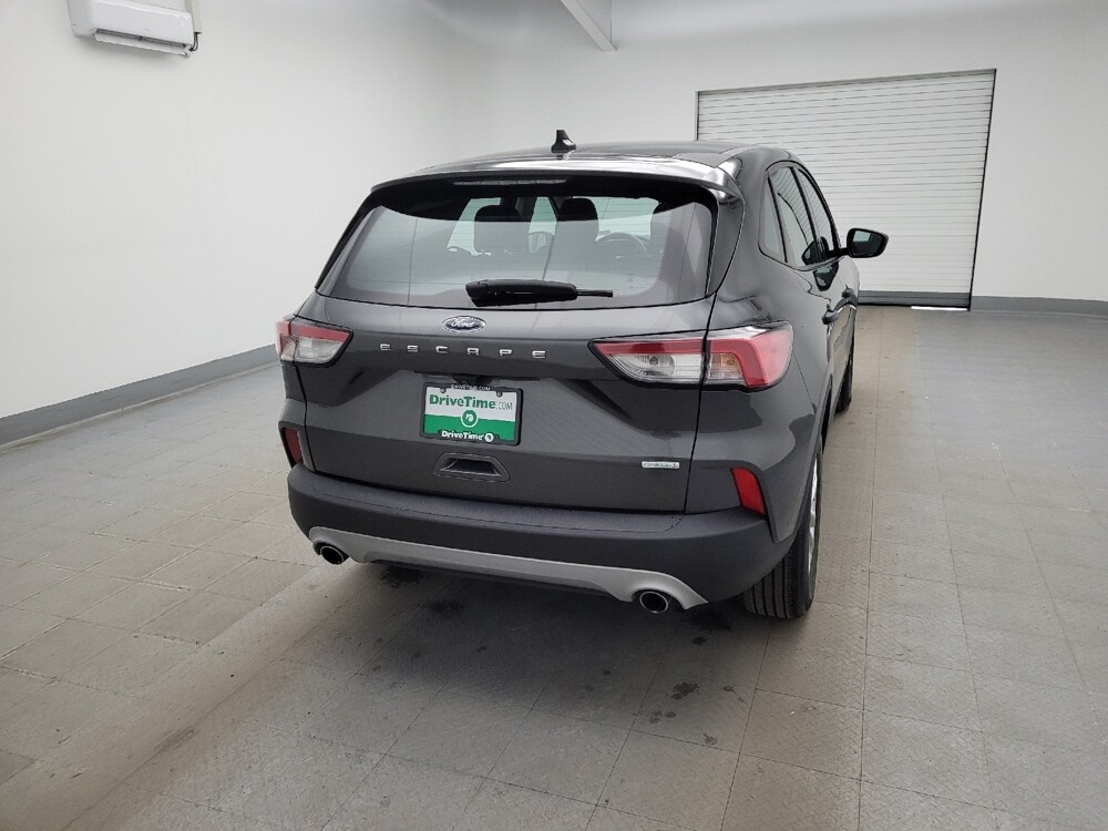2020 Ford Escape in Miamisburg, OH 45342 - 18112791 7