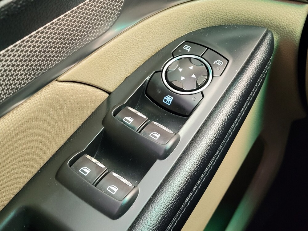 2017 Ford Explorer in Fairfield, OH 45014 - 18112793 27