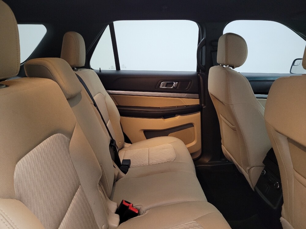2017 Ford Explorer in Fairfield, OH 45014 - 18112793 19