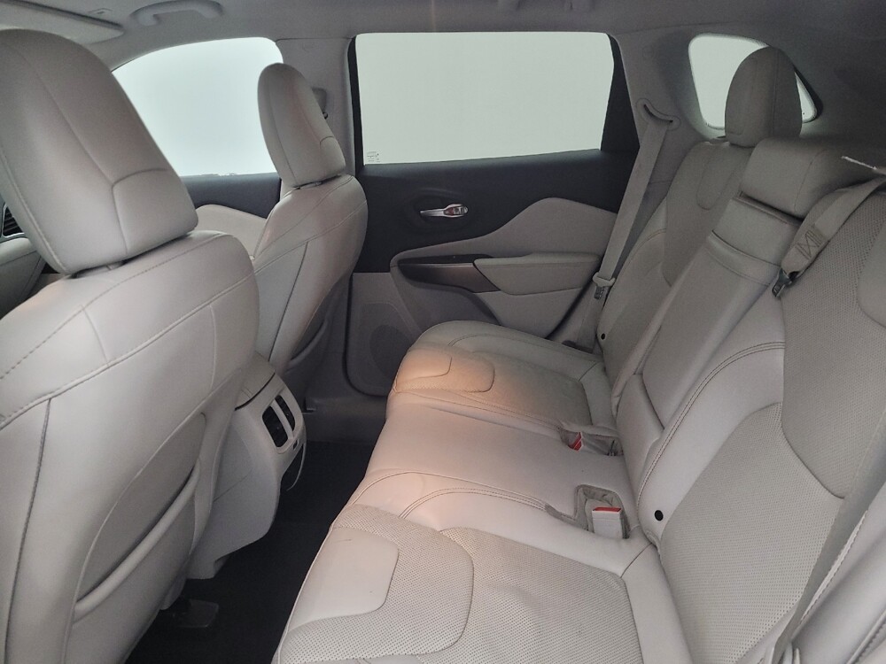 2019 Jeep Cherokee in Fairfield, OH 45014 - 18112795 18