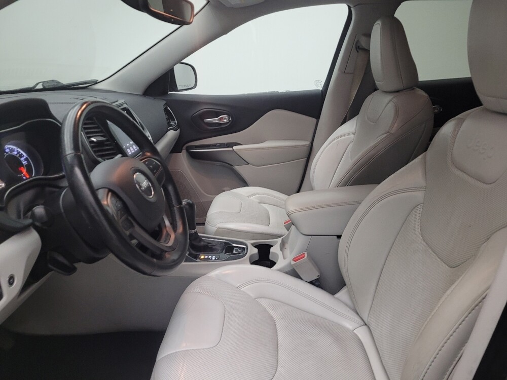 2019 Jeep Cherokee in Fairfield, OH 45014 - 18112795 17