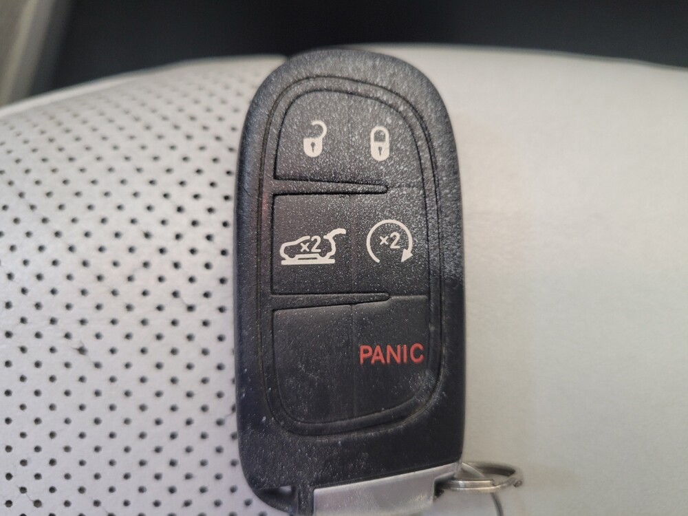 2019 Jeep Cherokee in Fairfield, OH 45014 - 18112795 32