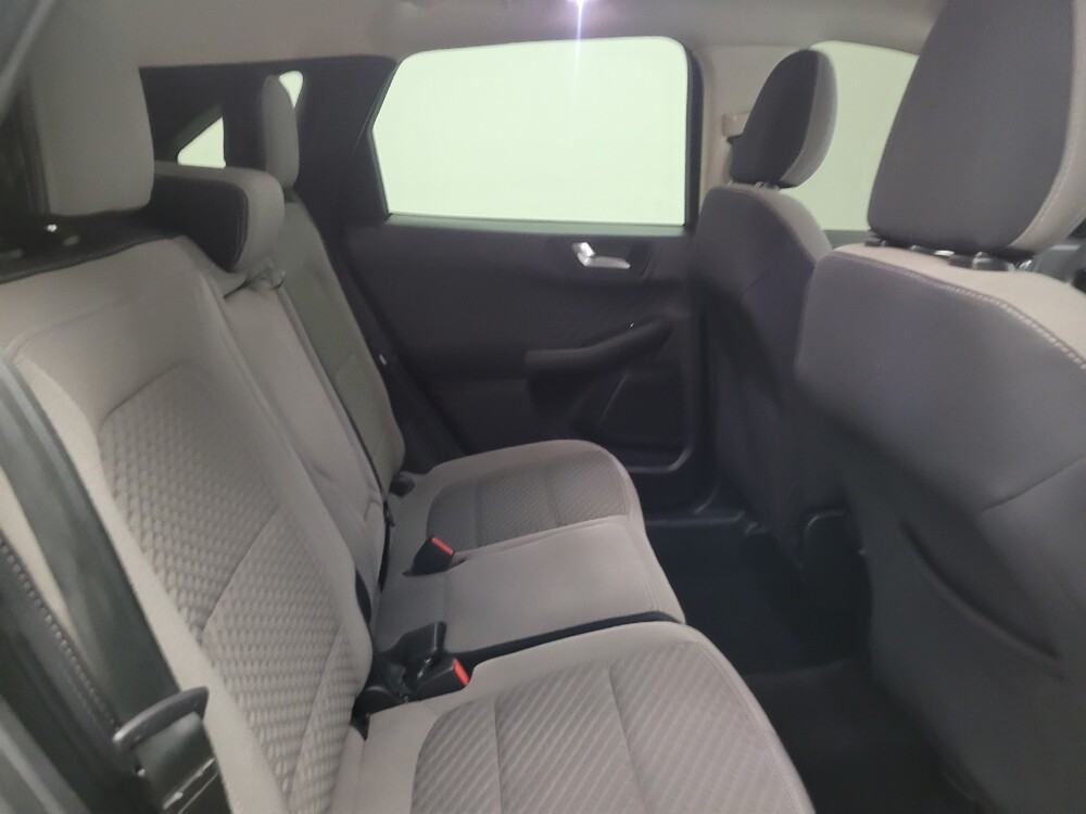 2020 Ford Escape in Fairfield, OH 45014 - 18112799 19