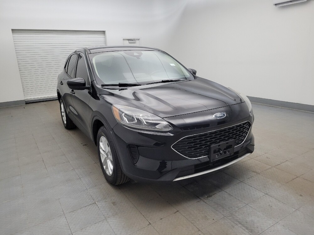 2020 Ford Escape in Fairfield, OH 45014 - 18112799 13