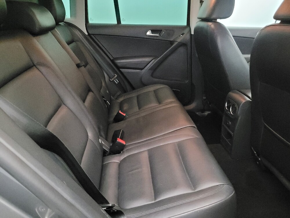 2016 Volkswagen Tiguan in New Castle, DE 19720 - 18112805 19