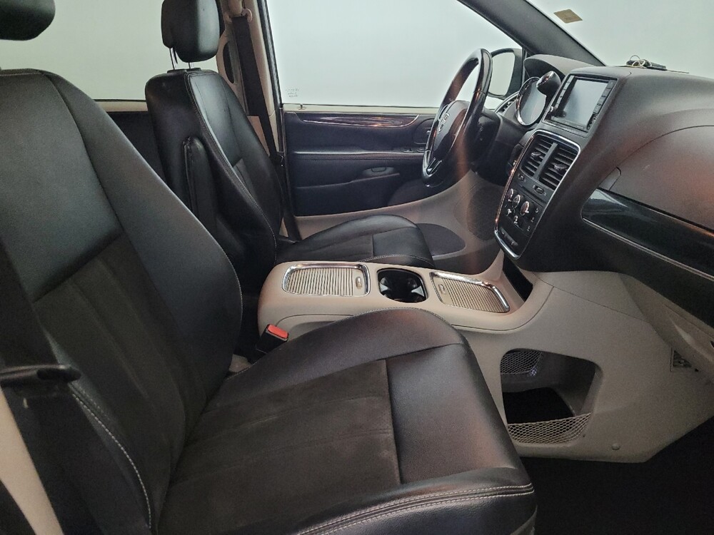 2019 Dodge Grand Caravan in Allentown, PA 18103 - 18112806 21