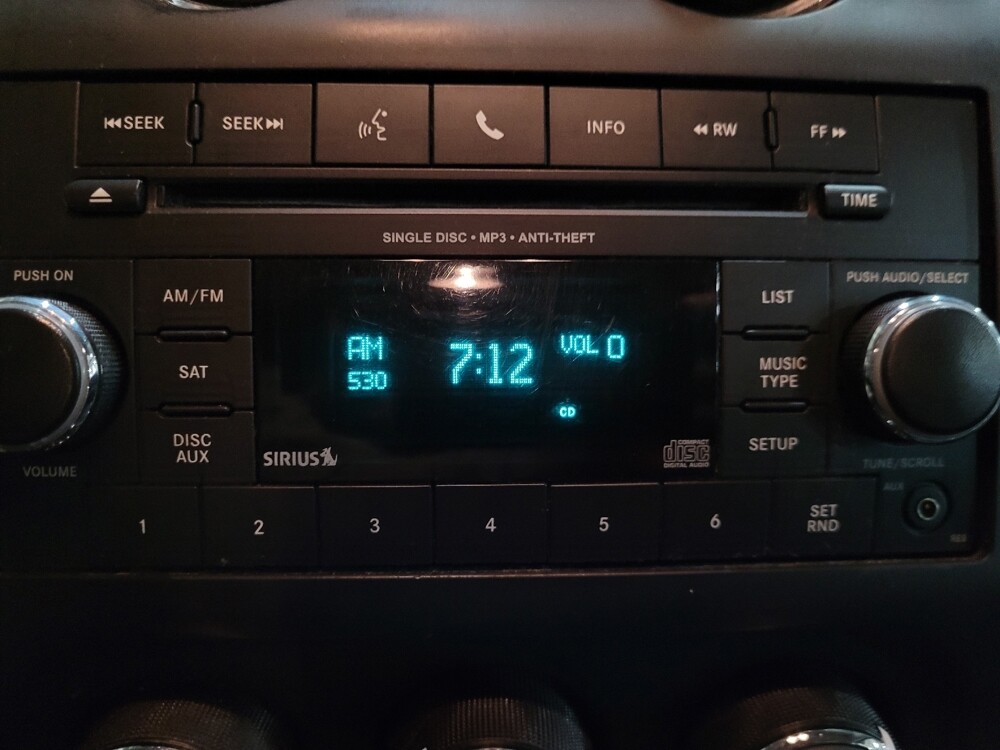 2015 Jeep Compass in Pittsburgh, PA 15237 - 18112808 25