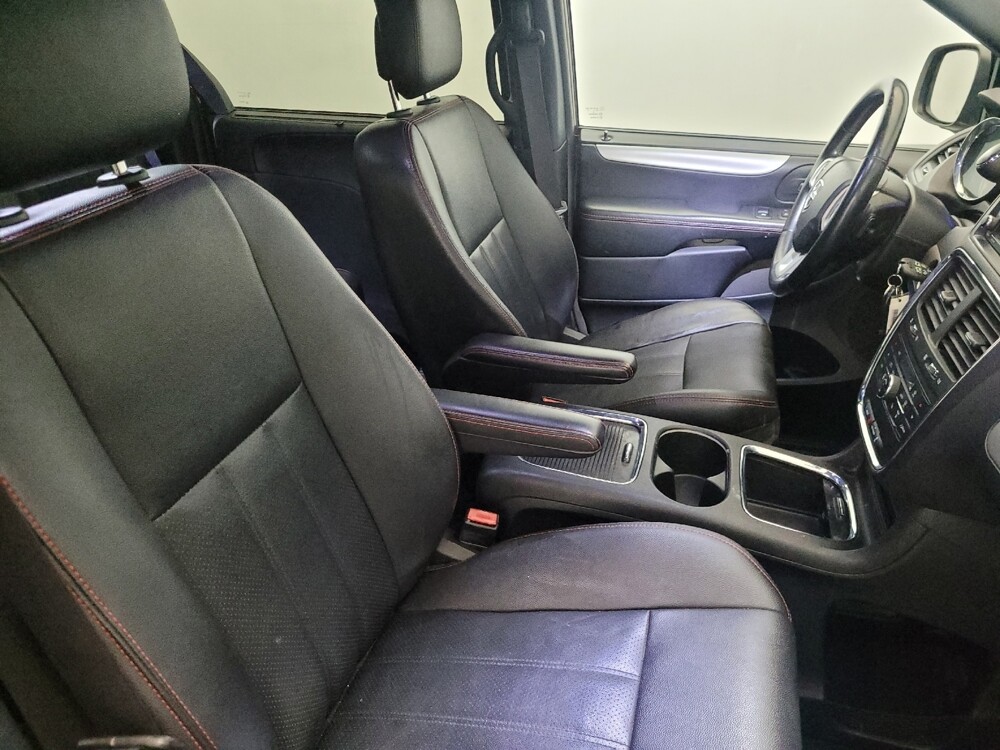 2018 Dodge Grand Caravan in Pittsburgh, PA 15237 - 18112809 21