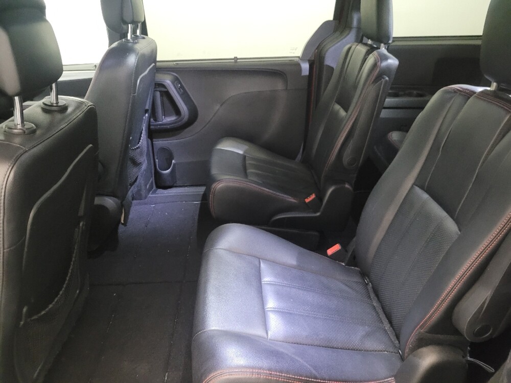 2018 Dodge Grand Caravan in Pittsburgh, PA 15237 - 18112809 18