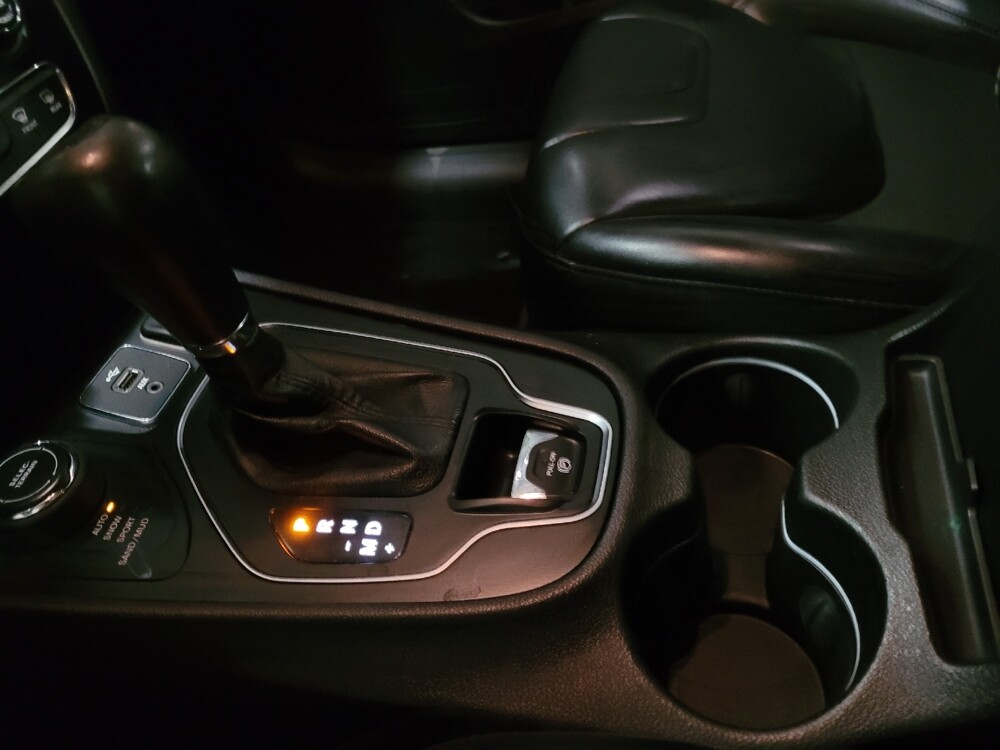 2019 Jeep Cherokee in Pittsburgh, PA 15237 - 18112810 26