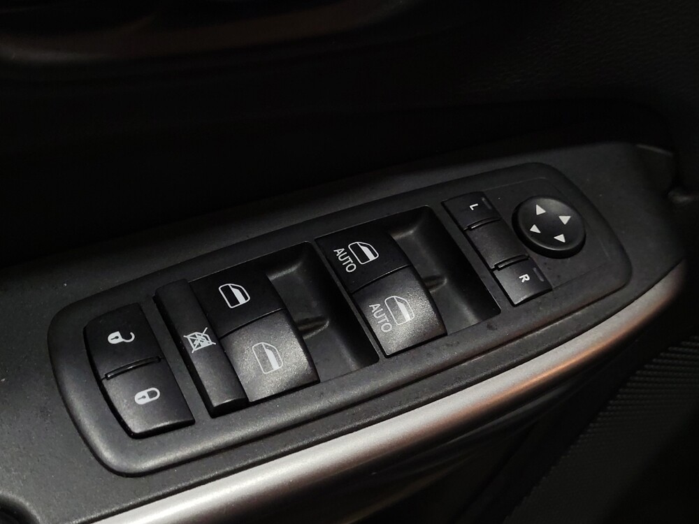 2019 Jeep Cherokee in Pittsburgh, PA 15237 - 18112810 27