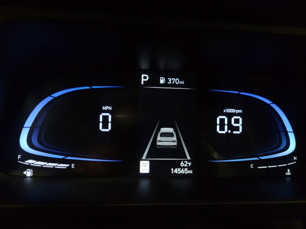 2025 Hyundai Elantra in Glen Burnie, MD 21061 - 18112811 23