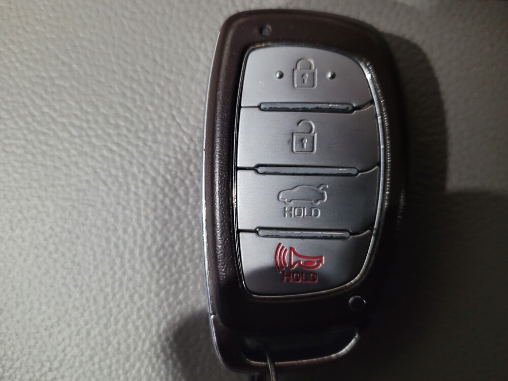 2015 Hyundai Sonata in Pittsburgh, PA 15237 - 18112815 32