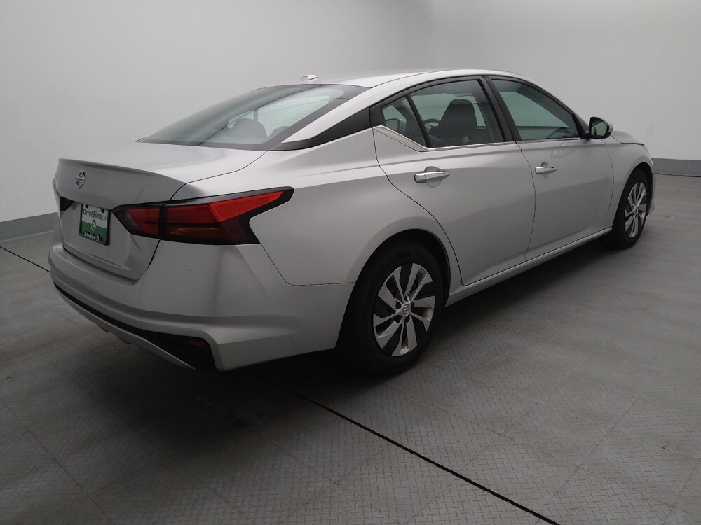 2020 Nissan Altima in St. Louis, MO 63136 - 18112827 9