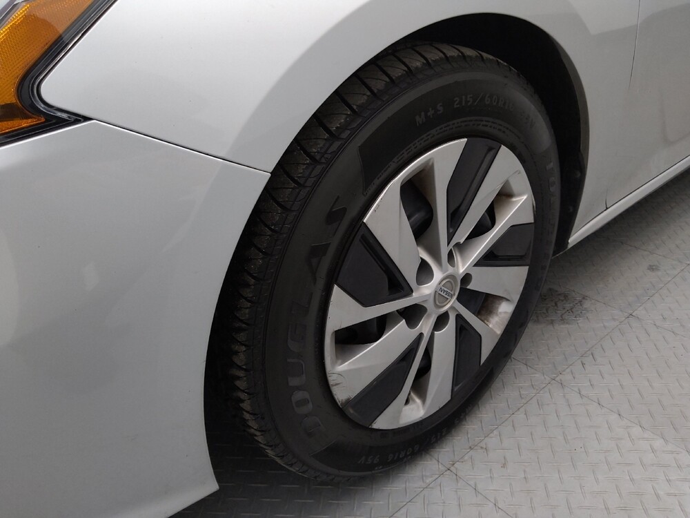 2020 Nissan Altima in St. Louis, MO 63136 - 18112827 31