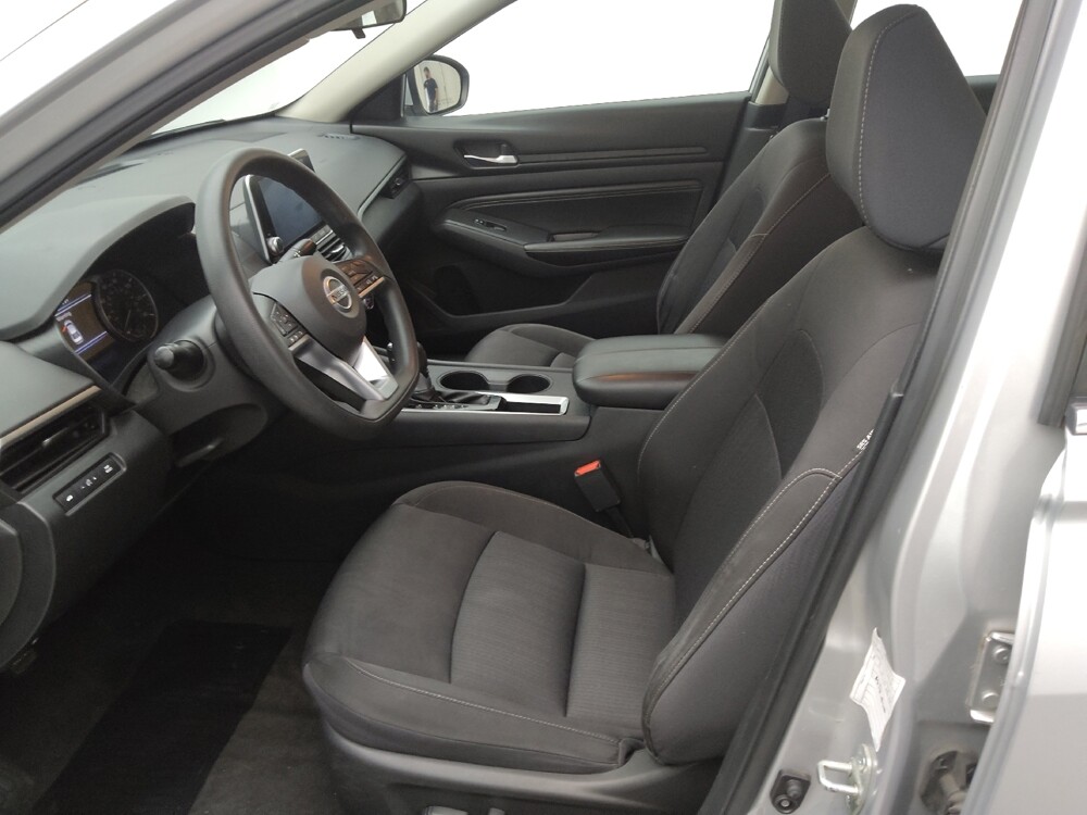 2020 Nissan Altima in St. Louis, MO 63136 - 18112827 17