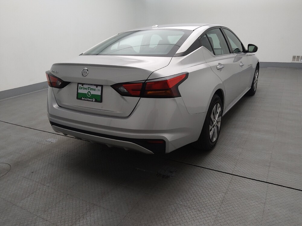 2020 Nissan Altima in St. Louis, MO 63136 - 18112827 7