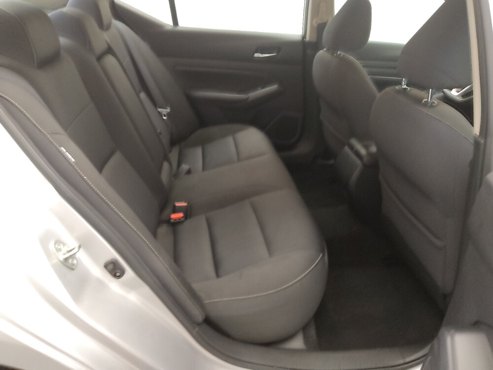 2020 Nissan Altima in St. Louis, MO 63136 - 18112827 19