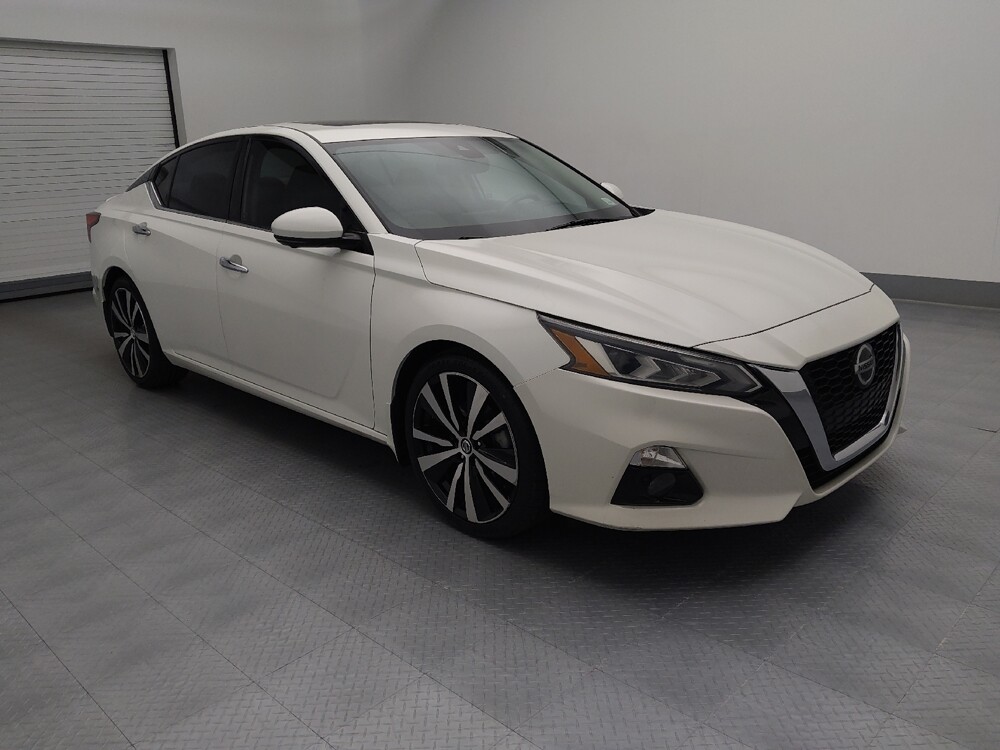 2020 Nissan Altima in Topeka, KS 66611 - 18112828 11