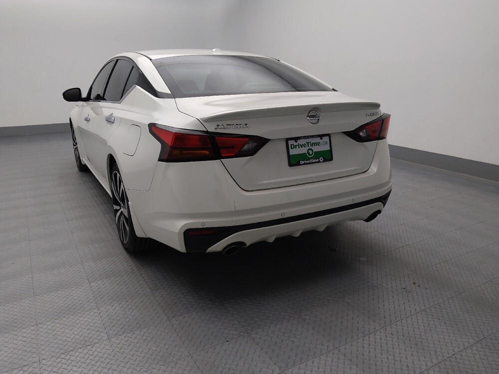 2020 Nissan Altima in Topeka, KS 66611 - 18112828 5