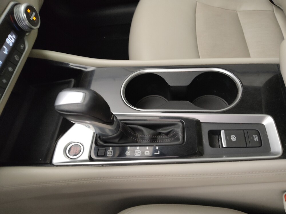 2020 Nissan Altima in Topeka, KS 66611 - 18112828 26