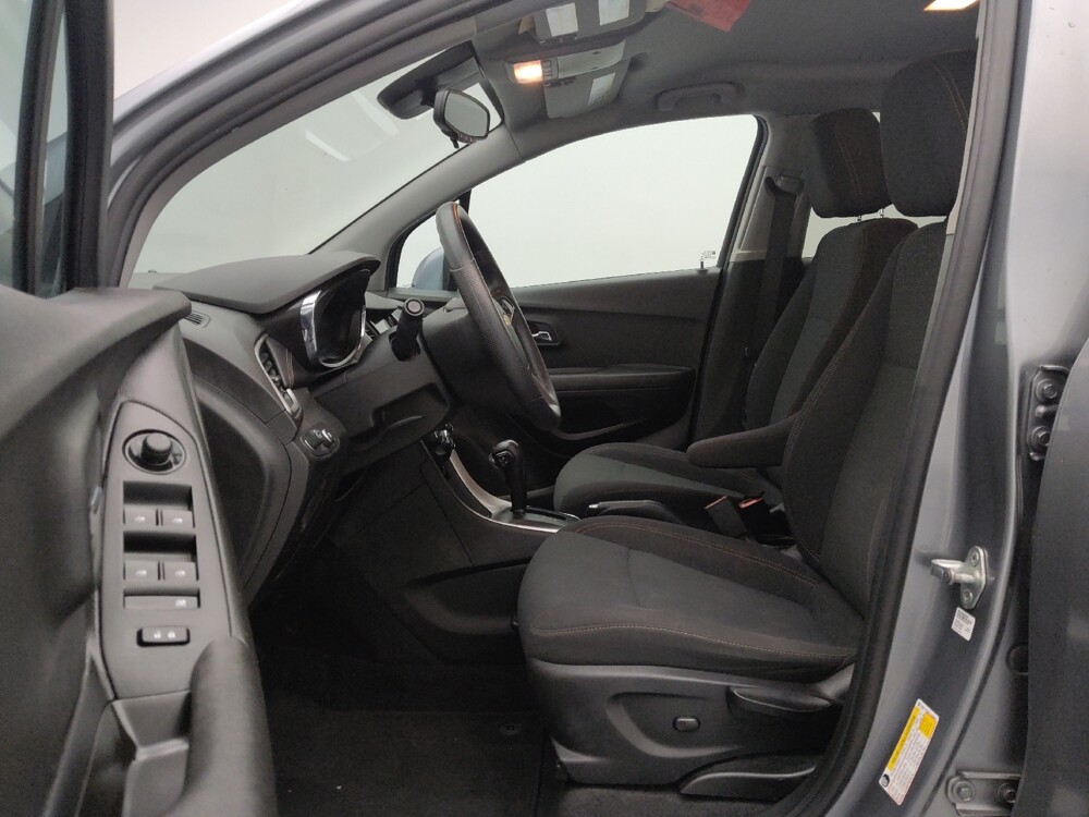 2020 Chevrolet Trax in St. Louis, MO 63136 - 18112829 17