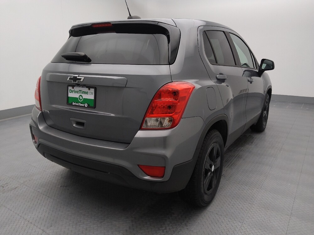 2020 Chevrolet Trax in St. Louis, MO 63136 - 18112829 7