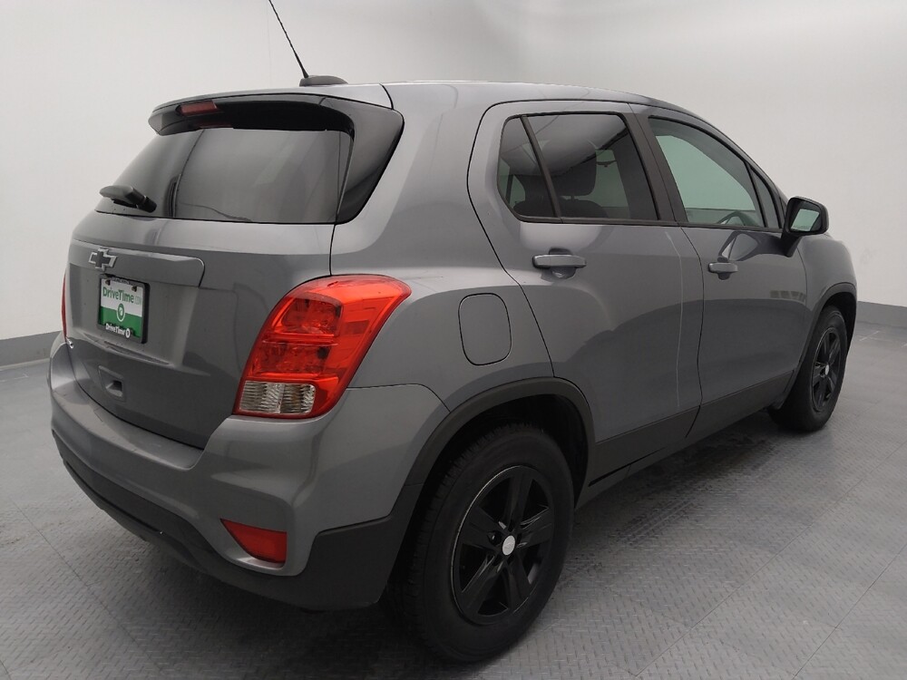 2020 Chevrolet Trax in St. Louis, MO 63136 - 18112829 9