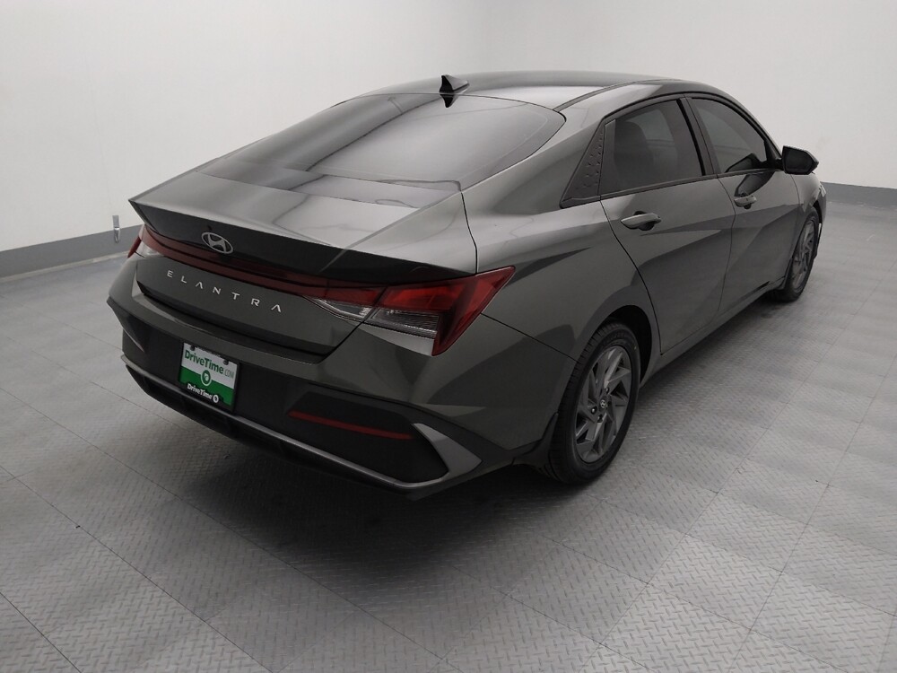2024 Hyundai Elantra in St. Louis, MO 63136 - 18112832 9