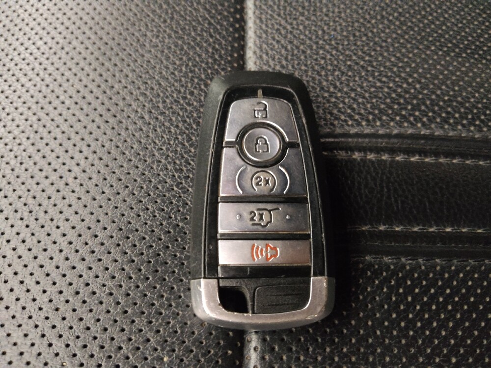 2019 Ford Expedition in St. Louis, MO 63125 - 18112834 32