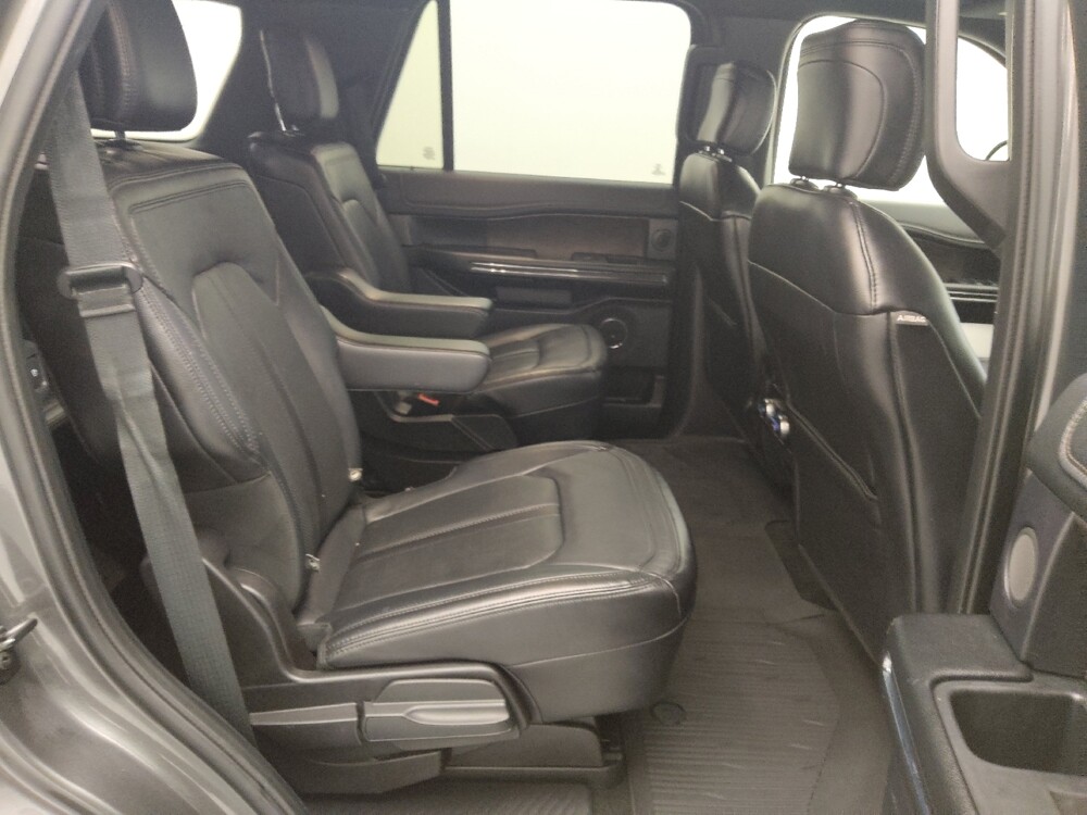2019 Ford Expedition in St. Louis, MO 63125 - 18112834 19