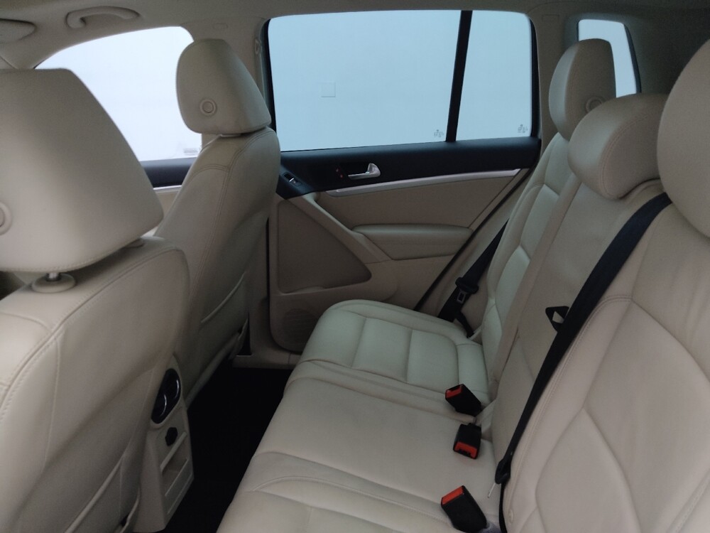 2013 Volkswagen Tiguan in Midlothian, IL 60445 - 18112836 18