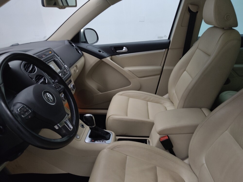 2013 Volkswagen Tiguan in Midlothian, IL 60445 - 18112836 17