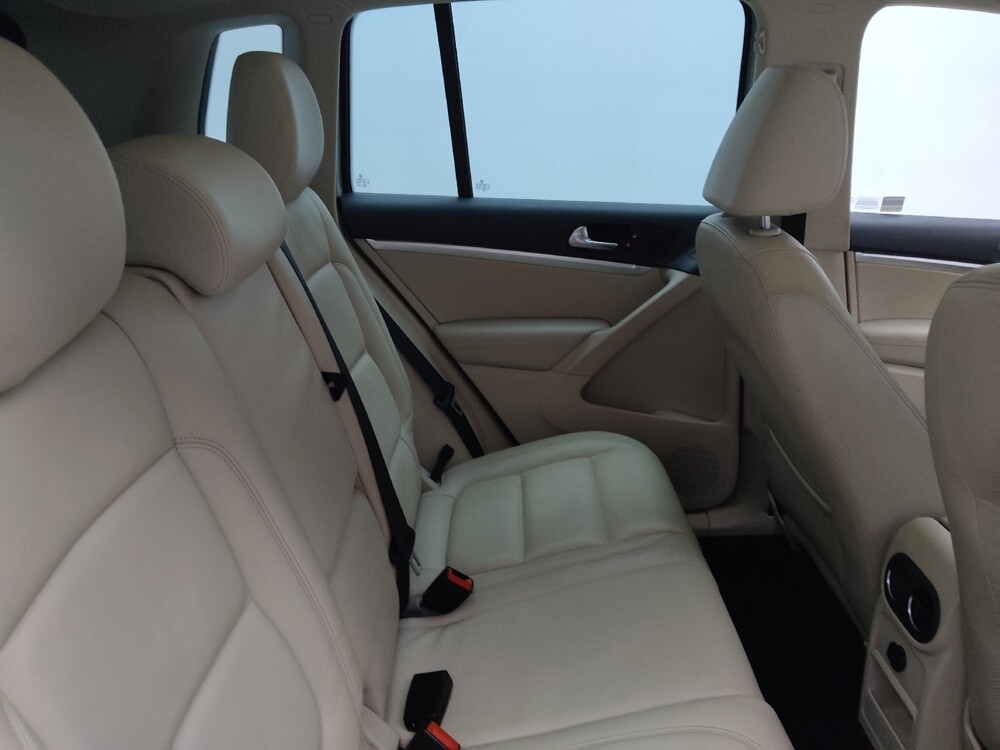 2013 Volkswagen Tiguan in Midlothian, IL 60445 - 18112836 19