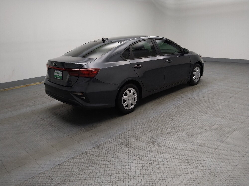2021 Kia Forte in Lombard, IL 60148 - 18112839 10
