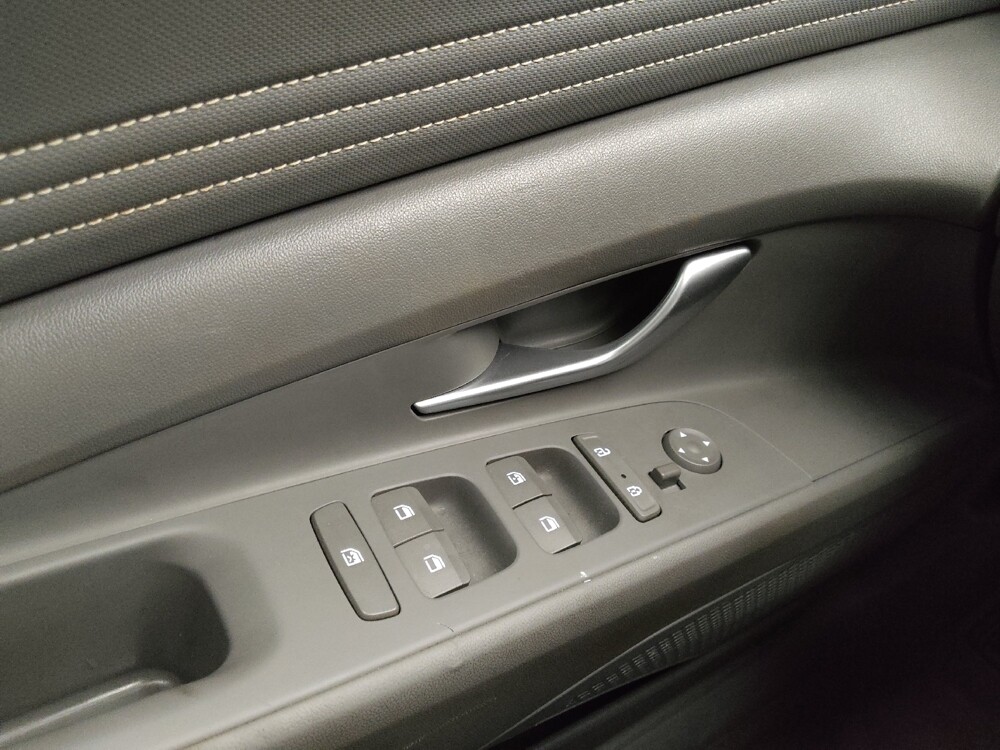 2023 Hyundai Elantra in Des Moines, IA 50310 - 18112845 27