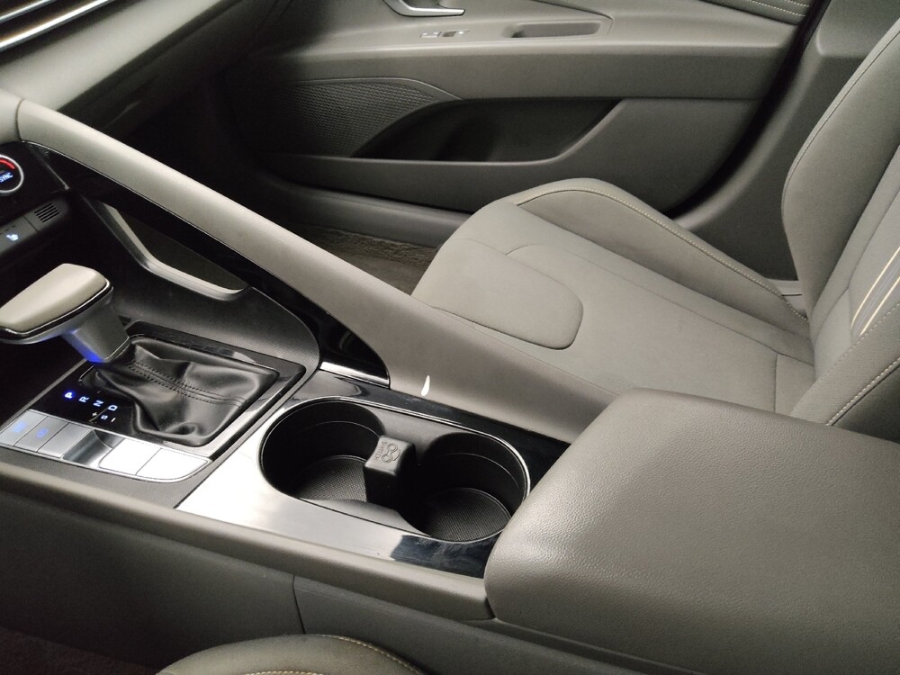 2023 Hyundai Elantra in Des Moines, IA 50310 - 18112845 26