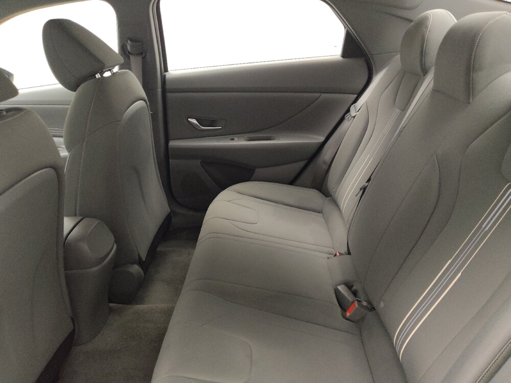 2023 Hyundai Elantra in Des Moines, IA 50310 - 18112845 18