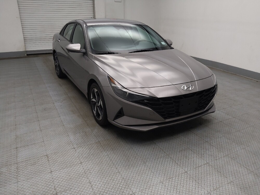 2023 Hyundai Elantra in Des Moines, IA 50310 - 18112845 13