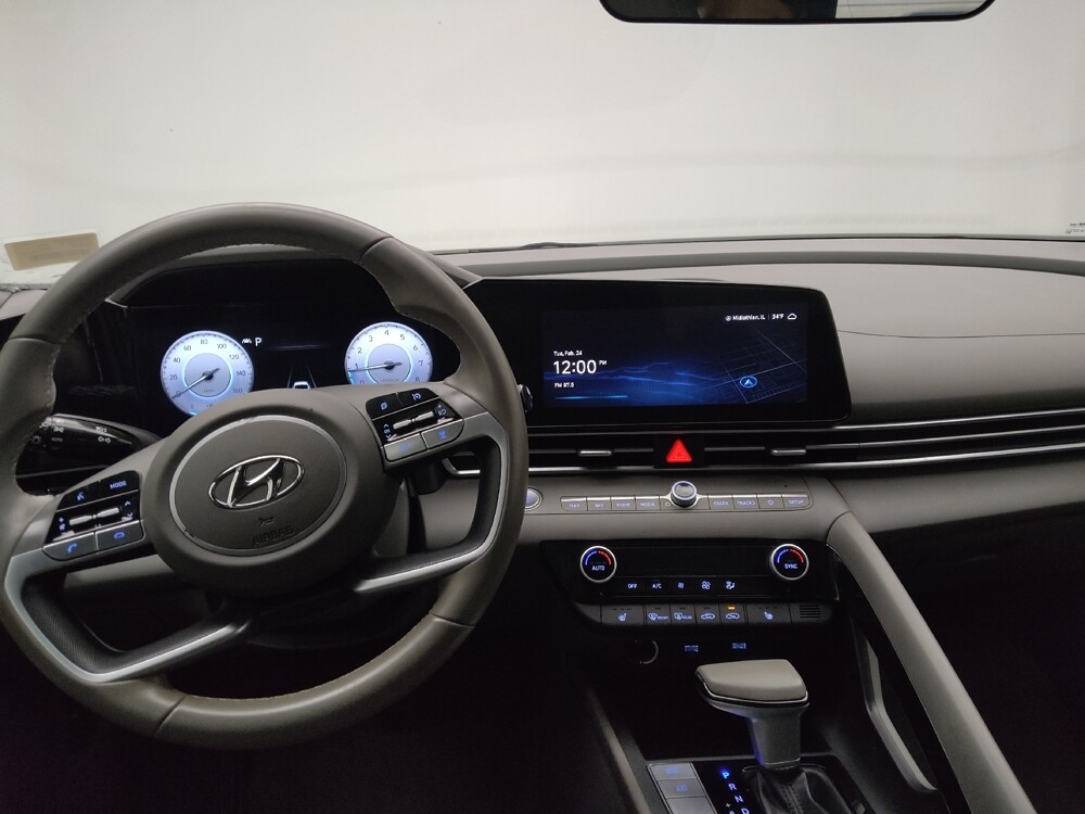 2023 Hyundai Elantra in Des Moines, IA 50310 - 18112845 22