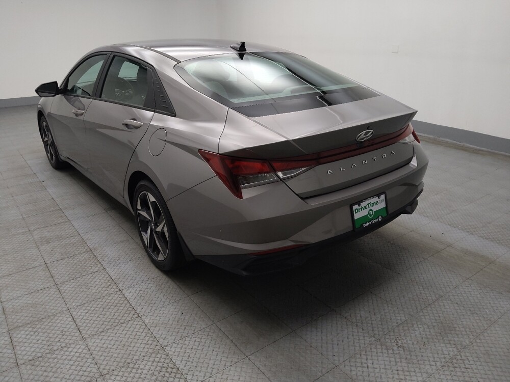 2023 Hyundai Elantra in Des Moines, IA 50310 - 18112845 5